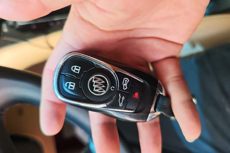 Used Buick GL8 2017 ES 28T Flagship Model China V Standard Vehicle Key