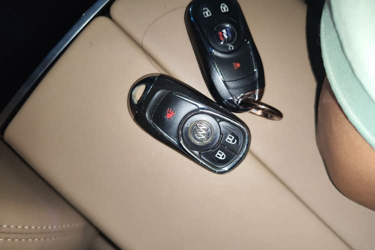 Used Buick GL8 2017 ES 28T Premium Version China V Standard Vehicle Key