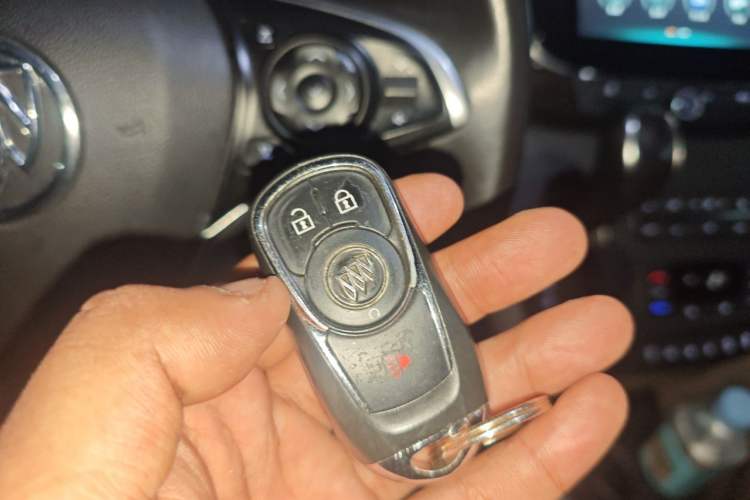 Used Buick GL8 2017 ES 28T Premium Version China V Standard Vehicle Key