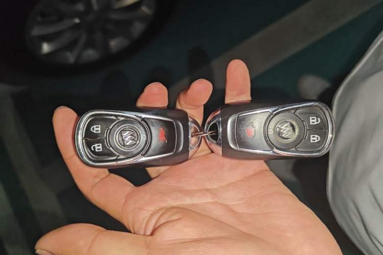 Used Buick GL8 2017 ES 28T Premium Version China V Standard Vehicle Key