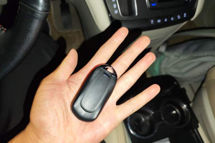 Used Buick GL8 2017 ES 28T Comfort Model China V Standard Vehicle Key