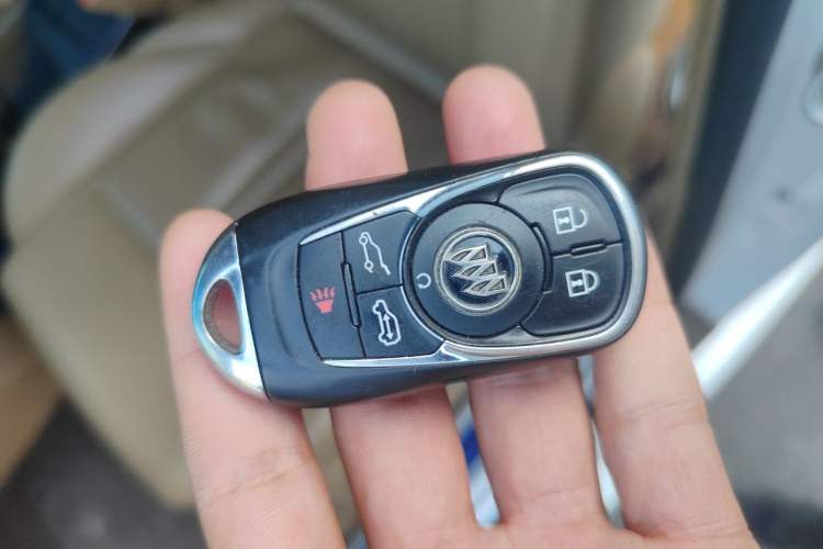 Used Buick GL8 2017 ES 28T Flagship Model China V Standard Vehicle Key