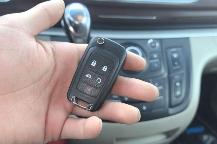Used Buick GL8 2017 25S Prestige Version China V Standard Vehicle Key