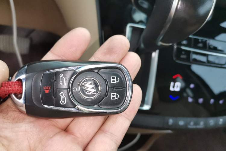 Used Buick GL8 2017 ES 28T Flagship Model China V Standard Vehicle Key