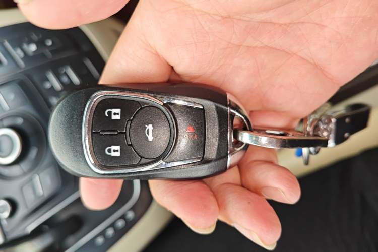 Used Buick GL8 2017 25S Comfort Version China V Standard Vehicle Key
