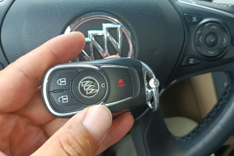 Used Buick GL8 2017 ES 28T Premium Version China V Standard Vehicle Key