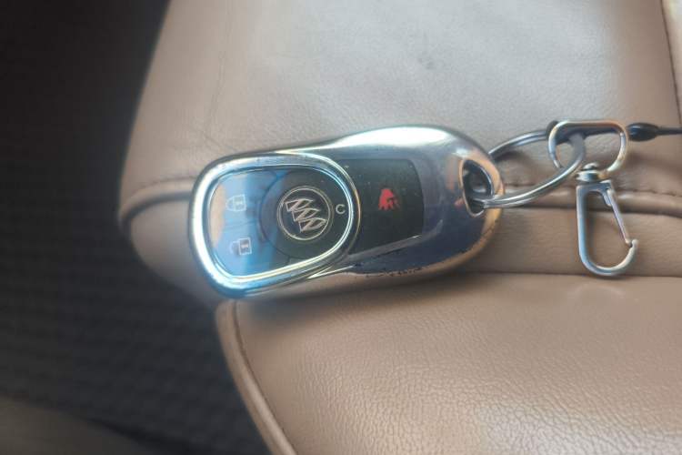 Used Buick GL8 2017 ES 28T Premium Version China V Standard Vehicle Key