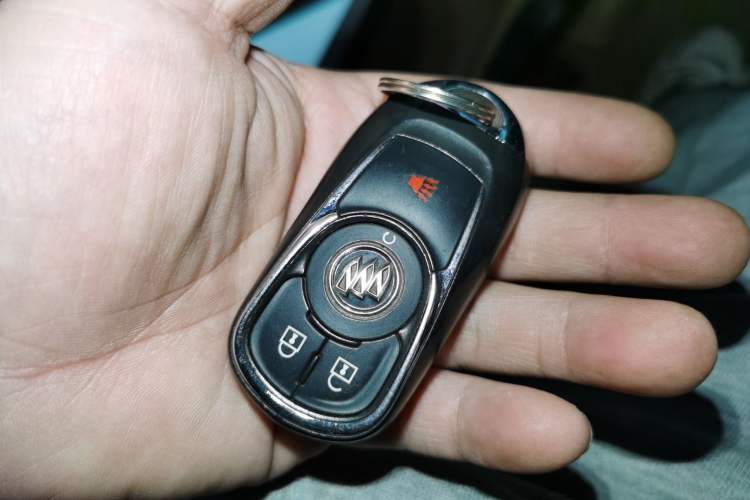 Used Buick GL8 2017 ES 28T Premium Version China V Standard Vehicle Key