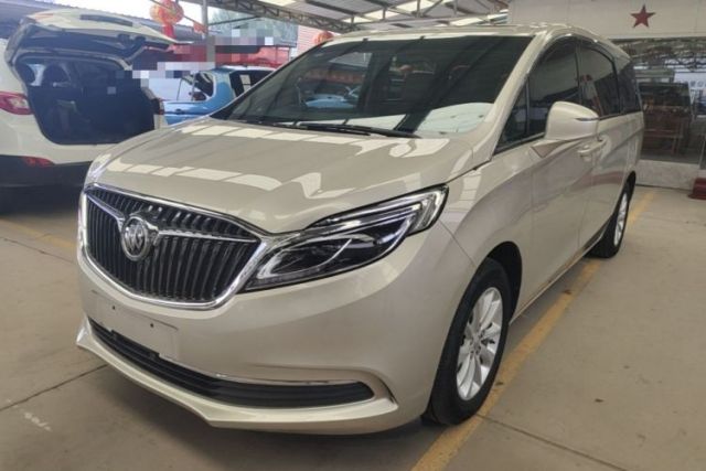 Ojetý Buick GL8 2017 ES 28T Premium Version China V Standard