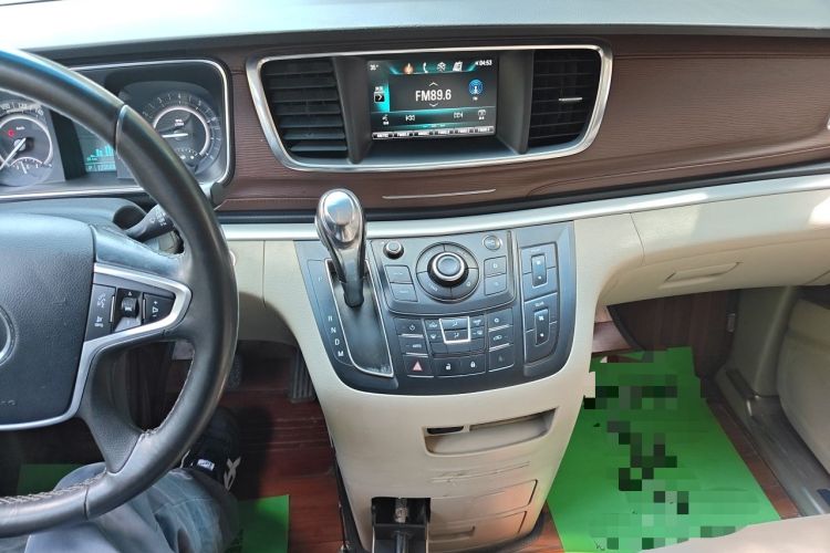 Used Buick GL8 2017 25S Luxury Version China V Standard Audio And AC Panel