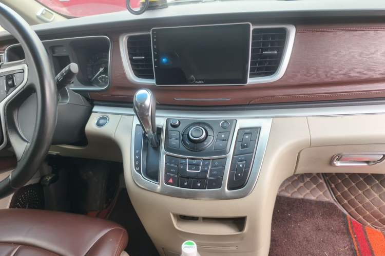 Used Buick GL8 2017 25S Luxury Version China V Standard Audio And AC Panel