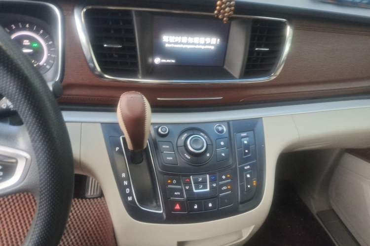 Used Buick GL8 2017 25S Comfort Version China V Standard Audio And AC Panel