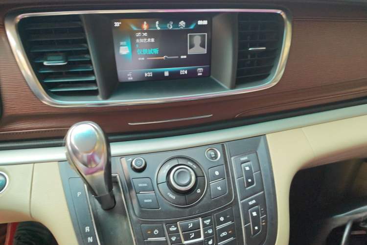 Used Buick GL8 2017 25S Prestige Version China V Standard Audio And AC Panel