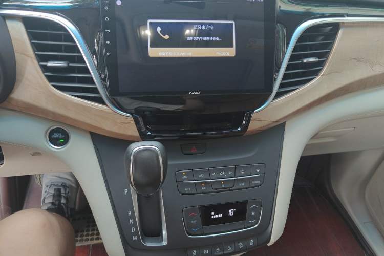 Used Buick GL8 2017 ES 28T Comfort Model China V Standard Audio And AC Panel