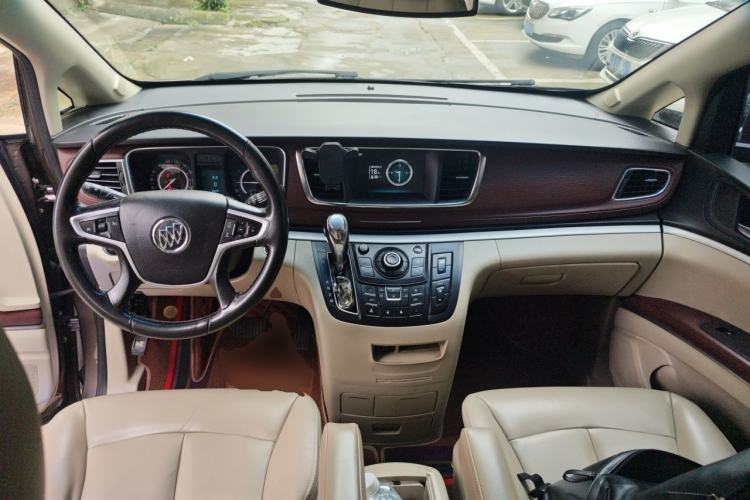 Used Buick GL8 2017 25S Luxury Version China V Standard Center Console
