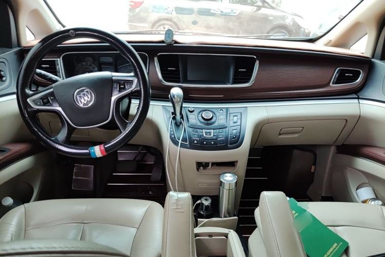Used Buick GL8 2017 25S Luxury Version China V Standard Center Console