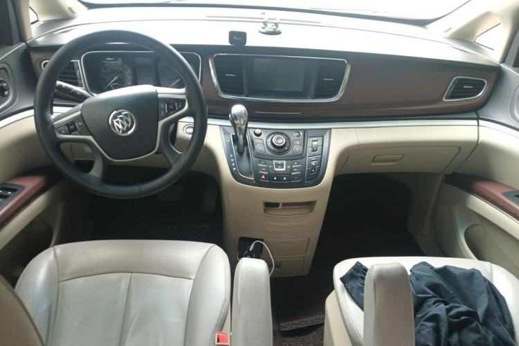 Used Buick GL8 2017 25S Comfort Version China V Standard Center Console