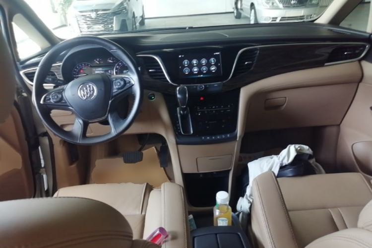 Used Buick GL8 2017 ES 28T Luxury Model China V Standard Center Console