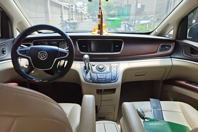 Used Buick GL8 2017 25S Luxury Version China V Standard Center Console