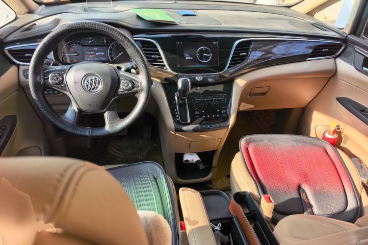 Used Buick GL8 2017 ES 28T Flagship Model China V Standard Center Console