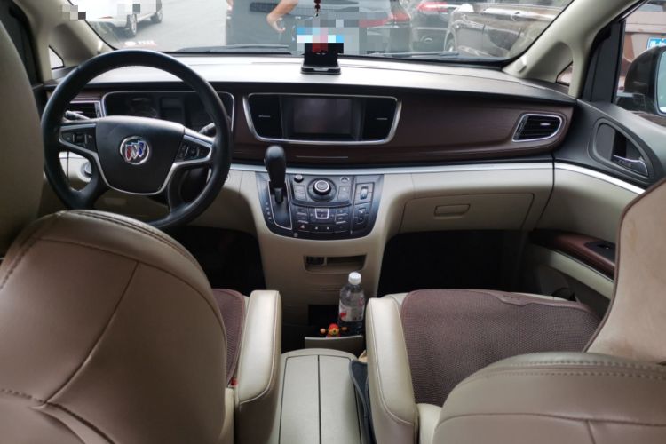 Used Buick GL8 2017 25S Luxury Version China V Standard Center Console