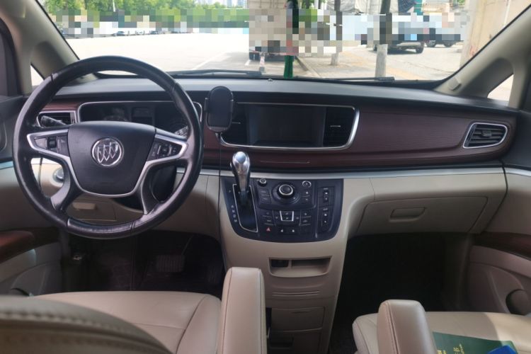 Used Buick GL8 2017 25S Luxury Version China V Standard Center Console