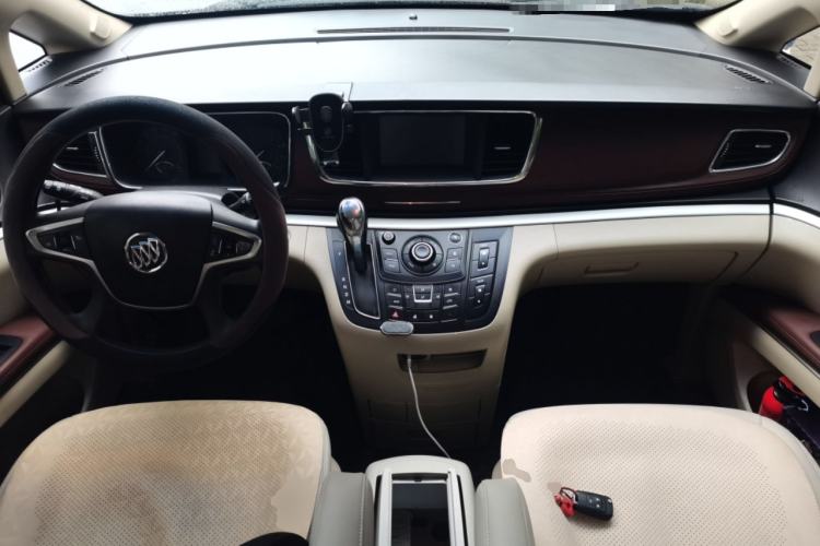Used Buick GL8 2017 25S Comfort Version China V Standard Center Console
