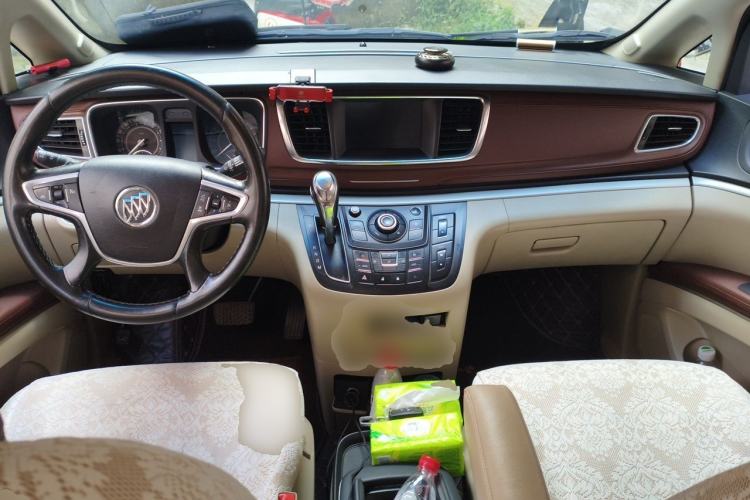 Used Buick GL8 2017 25S Comfort Version China V Standard Center Console