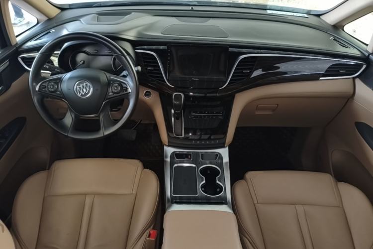 Used Buick GL8 2017 ES 28T Flagship Model China V Standard Center Console