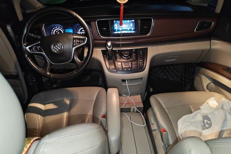 Used Buick GL8 2017 25S Prestige Version China V Standard Center Console
