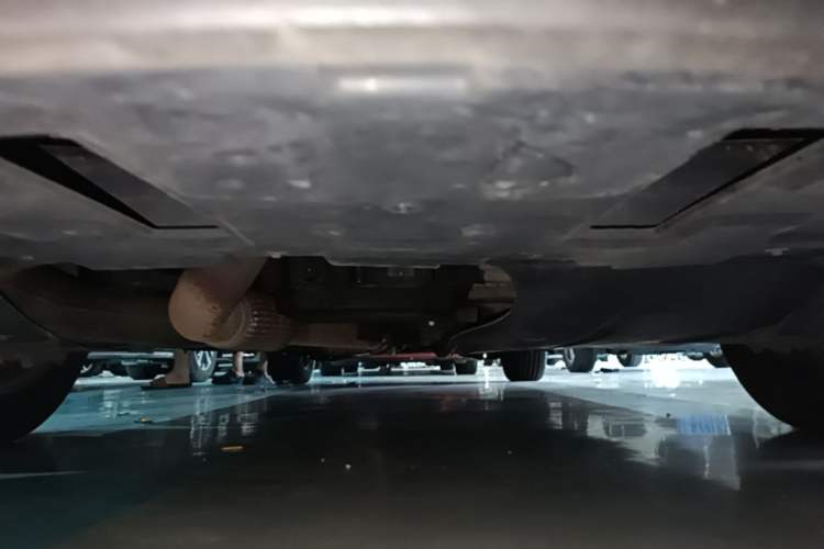 Used Buick GL8 2017 ES 28T Luxury Model China V Standard Chassis Front