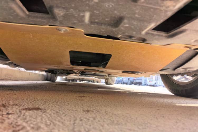 Used Buick GL8 2017 ES 28T Flagship Model China V Standard Chassis Front
