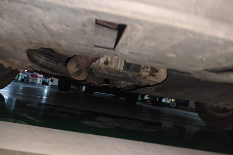 Used Buick GL8 2017 ES 28T Comfort Model China V Standard Chassis Front