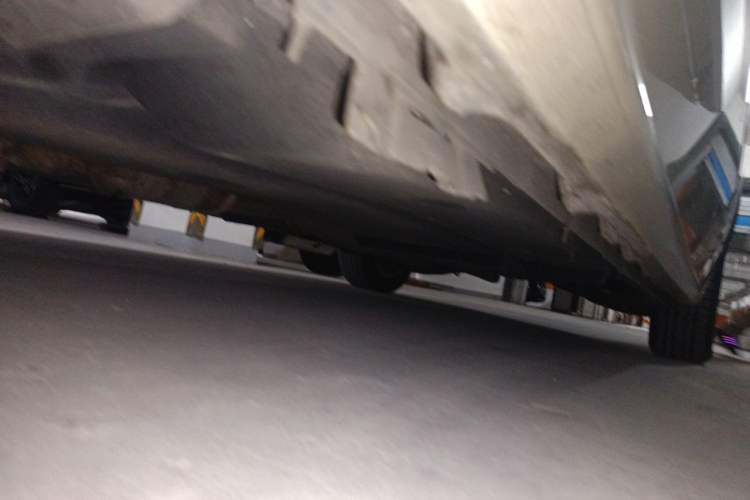 Used Buick GL8 2017 ES 28T Premium Version China V Standard Chassis Front Left