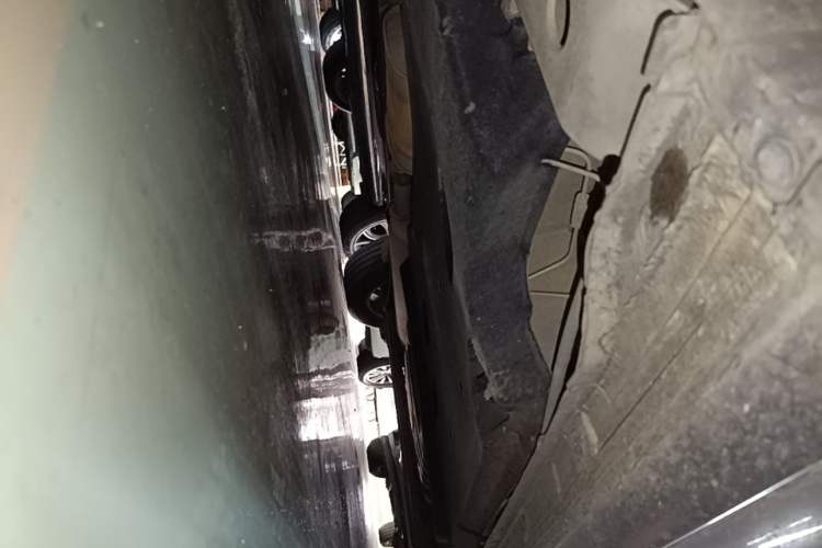 Used Buick GL8 2017 25S Luxury Version China V Standard Chassis Front Left