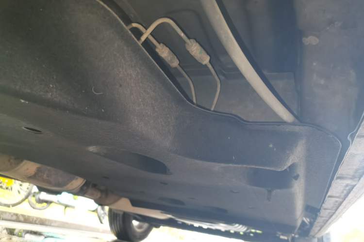 Used Buick GL8 2017 25S Comfort Version China V Standard Chassis Front Left