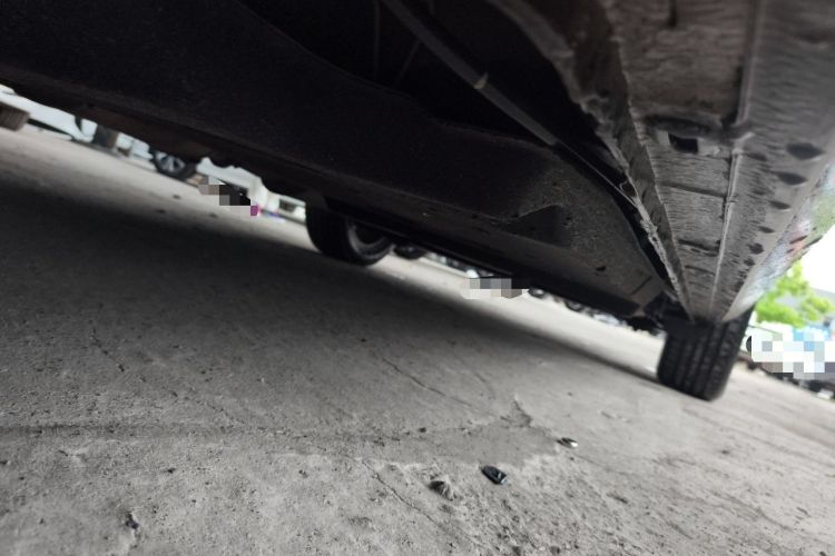 Used Buick GL8 2017 25S Luxury Version China V Standard Chassis Front Left