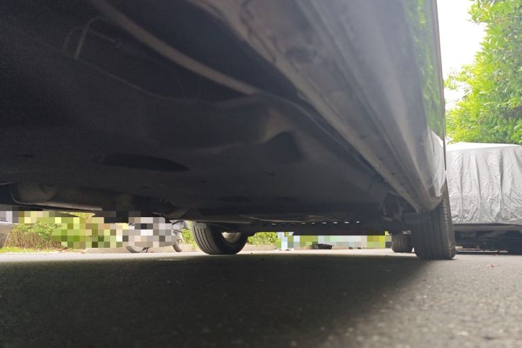 Used Buick GL8 2017 25S Luxury Version China V Standard Chassis Front Left
