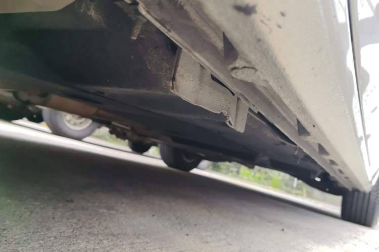 Used Buick GL8 2017 ES 28T Premium Version China V Standard Chassis Front Left