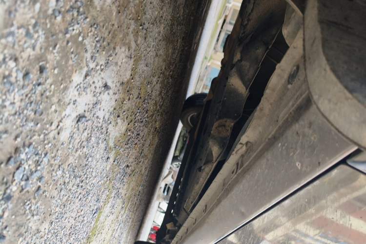 Used Buick GL8 2017 25S Comfort Version China V Standard Chassis Front Left