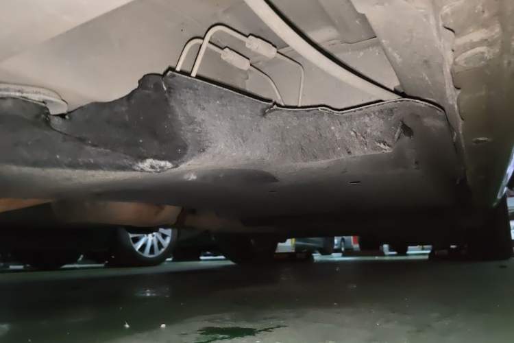 Used Buick GL8 2017 25S Prestige Version China V Standard Chassis Front Left