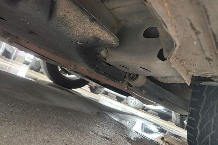 Used Buick GL8 2017 25S Comfort Version China V Standard Chassis Front Right