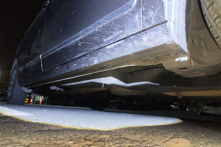 Used Buick GL8 2017 25S Prestige Version China V Standard Chassis Front Right