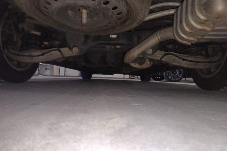 Used Buick GL8 2017 ES 28T Premium Version China V Standard Chassis Rear