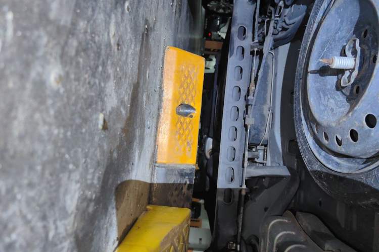 Used Buick GL8 2017 25S Comfort Version China V Standard Chassis Rear