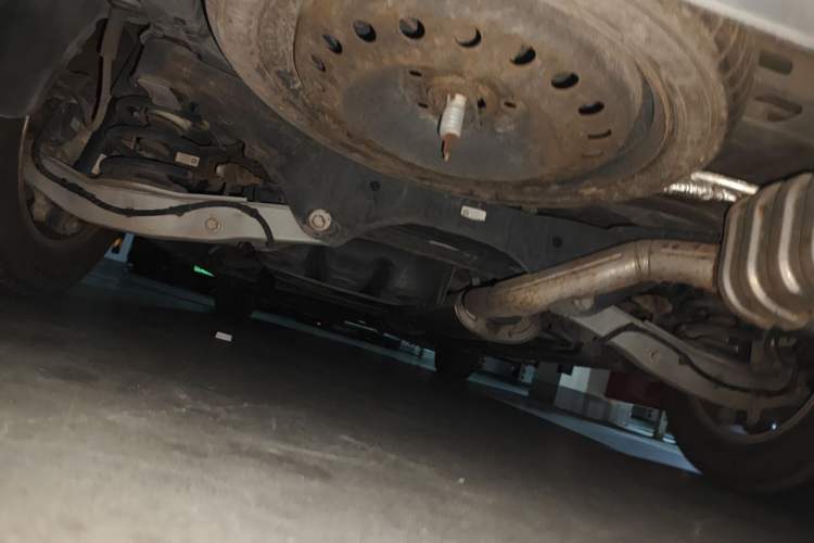 Used Buick GL8 2017 ES 28T Comfort Model China V Standard Chassis Rear