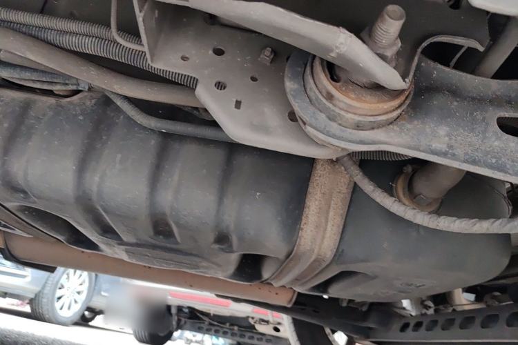 Used Buick GL8 2017 25S Luxury Version China V Standard Chassis Rear Left