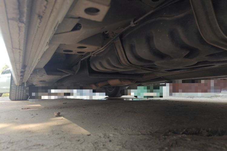 Used Buick GL8 2017 ES 28T Comfort Model China V Standard Chassis Rear Left