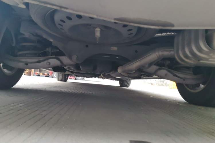 Used Buick GL8 2017 ES 28T Premium Version China V Standard Chassis Rear