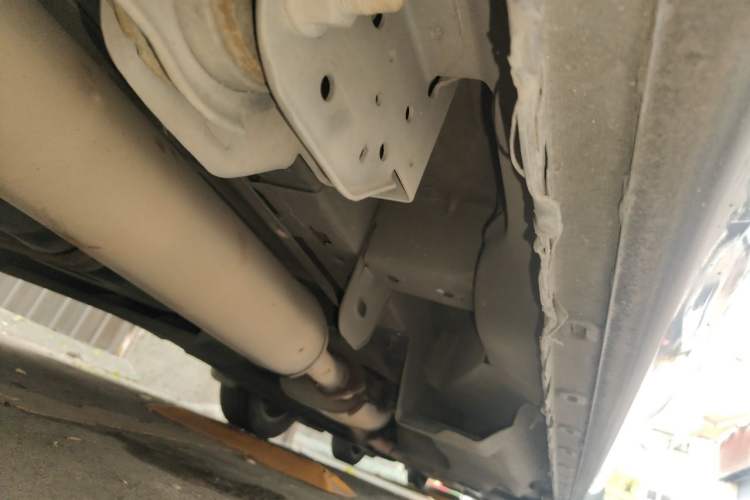 Used Buick GL8 2017 25S Luxury Version China V Standard Chassis Rear Right